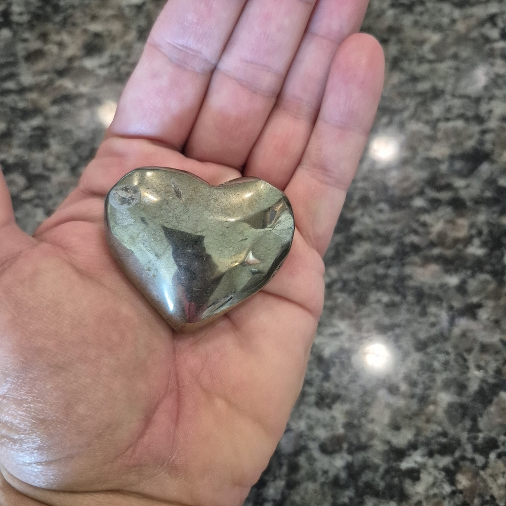 Natural Pyrite Polished Heart Palm Stone #4 New - Picture 6 of 6